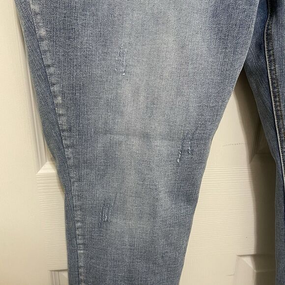 Time And Tru Light Wash Skinny Jeans Distressed Stretchy Women's Size 20 - Picture 5 of 11